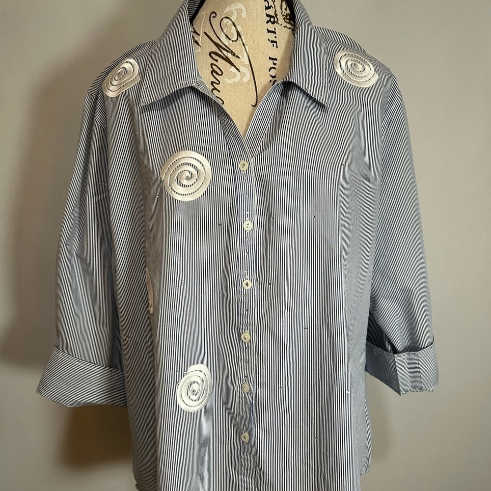 Janie New York Vintage Striped Button Down Shirt with Spiral Accents XL